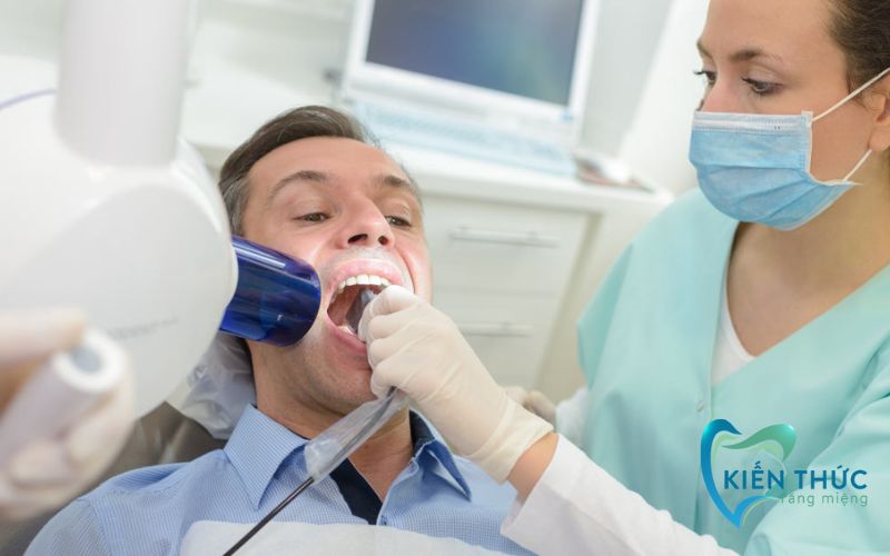Người có sức khỏe tốt trồng răng Implant mau lành thương